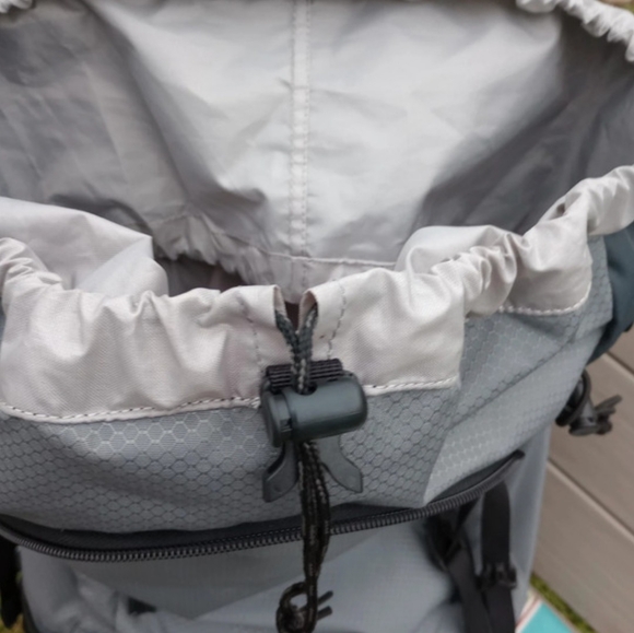 60 L Backpack - Picture 7 of 10